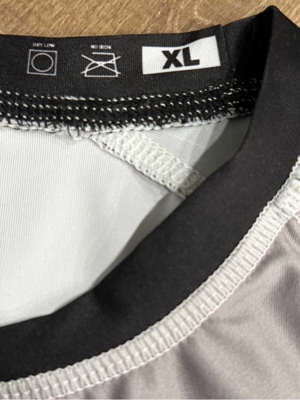 Easton Training Center‎ Jiu Jitsu & Muay Thai Rash Guard - Gray & Black - Picture 3 of 11